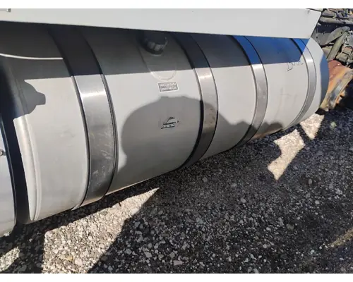 MACK CXU613 Fuel Tank