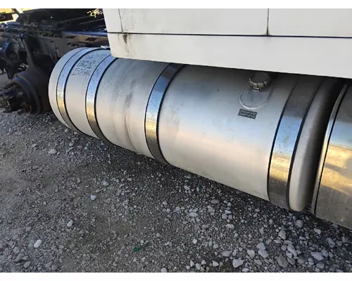 MACK CXU613 Fuel Tank