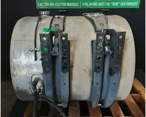 MACK CXU613 Fuel Tank