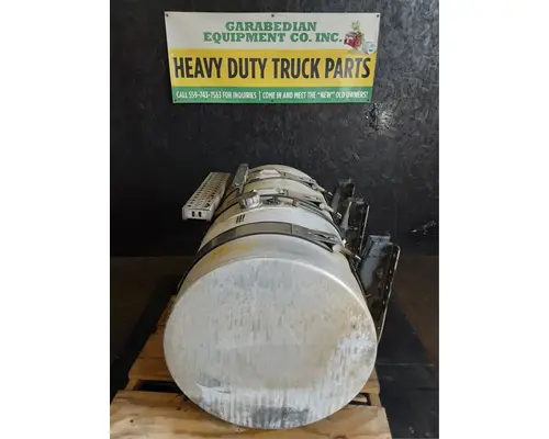 MACK CXU613 Fuel Tank