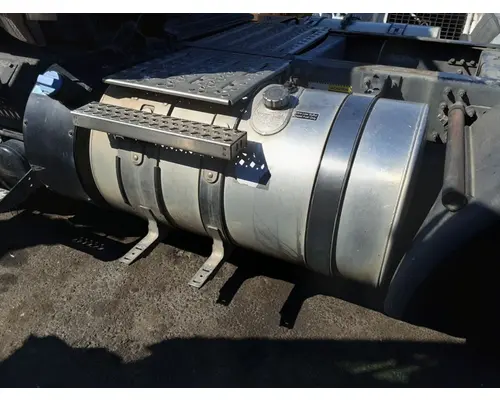 MACK CXU613 Fuel Tank