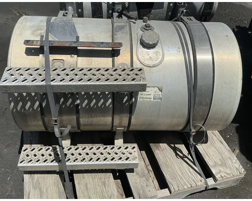 MACK CXU613 Fuel Tank