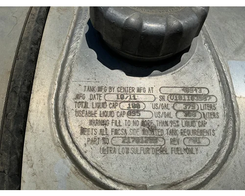 MACK CXU613 Fuel Tank