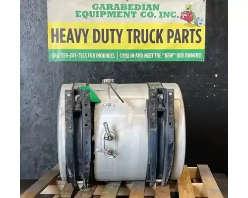 MACK CXU613 Fuel Tank