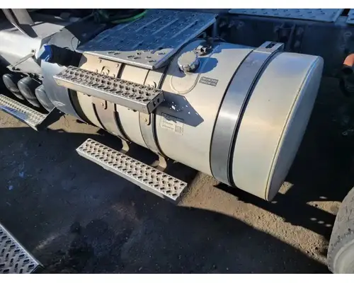 MACK CXU613 Fuel Tank