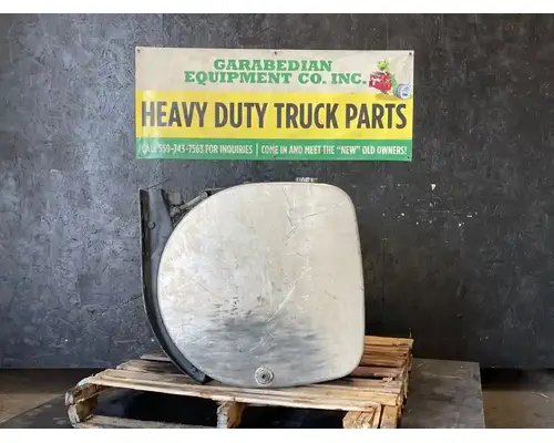 MACK CXU613 Fuel Tank