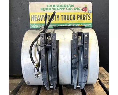 MACK CXU613 Fuel Tank