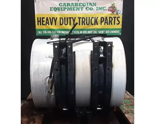 MACK CXU613 Fuel Tank