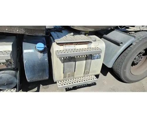 MACK CXU613 Fuel Tank