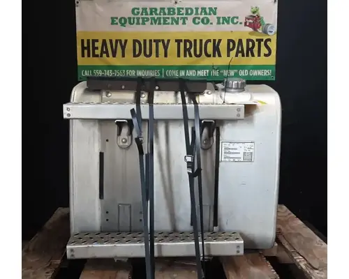 MACK CXU613 Fuel Tank