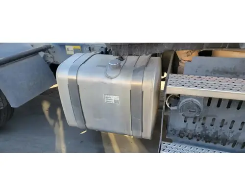 MACK CXU613 Fuel Tank