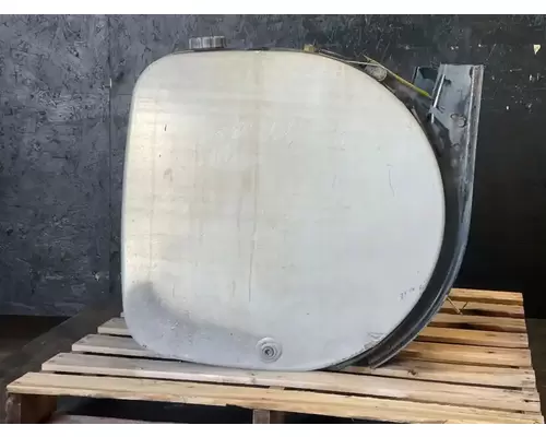 MACK CXU613 Fuel Tank