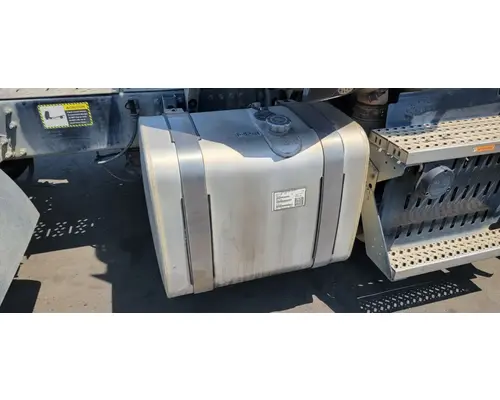 MACK CXU613 Fuel Tank