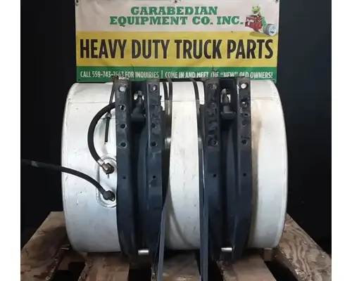 MACK CXU613 Fuel Tank