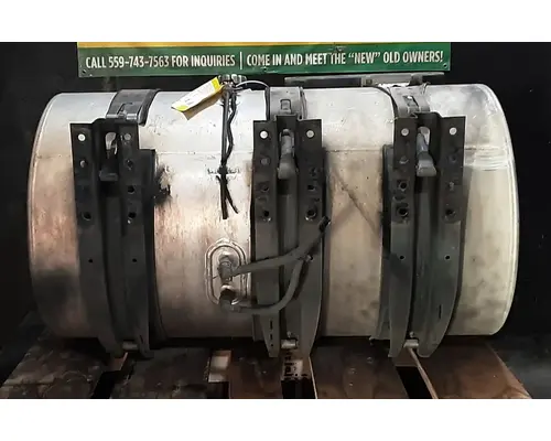 MACK CXU613 Fuel Tank