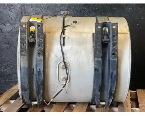 MACK CXU613 Fuel Tank
