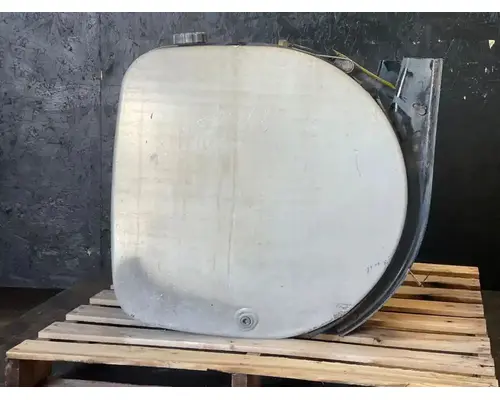 MACK CXU613 Fuel Tank