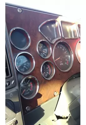 MACK CXU613 GAUGE CLUSTER