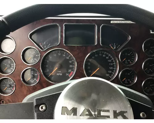 MACK CXU613 GAUGE CLUSTER