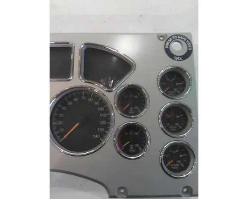 MACK CXU613 GAUGE CLUSTER