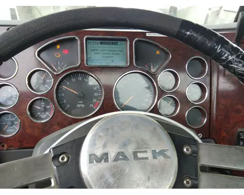 MACK CXU613 GAUGE CLUSTER