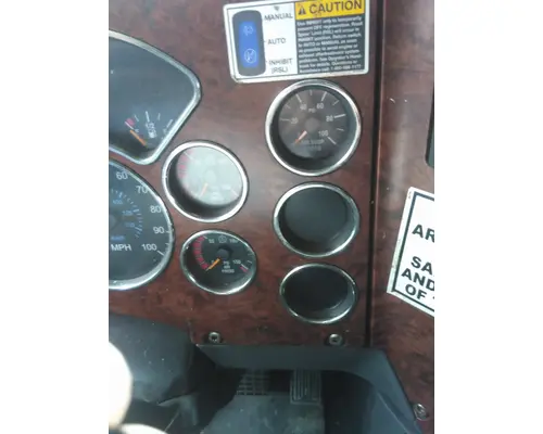 MACK CXU613 GAUGE CLUSTER