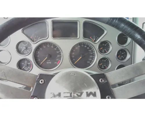 MACK CXU613 GAUGE CLUSTER