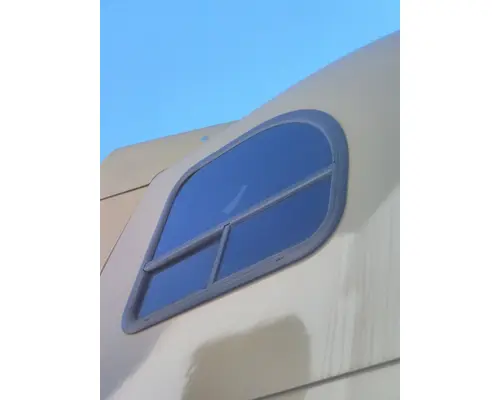 MACK CXU613 GLASS, SLEEPER