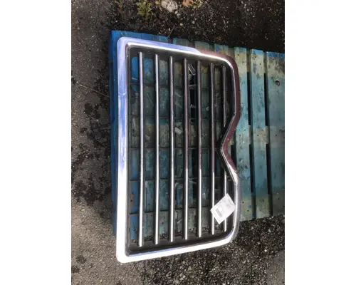 MACK CXU613 Grille
