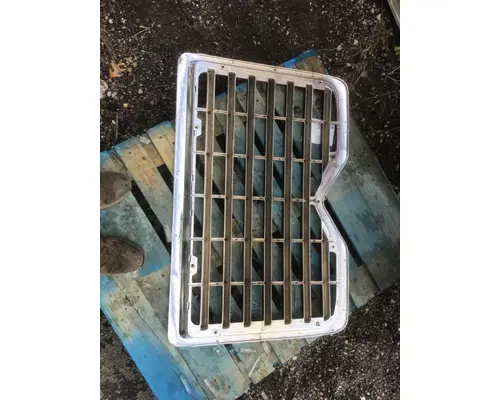 MACK CXU613 Grille