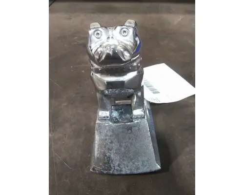 MACK CXU613 HOOD ORNAMENT