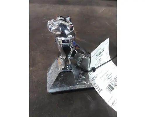 MACK CXU613 HOOD ORNAMENT