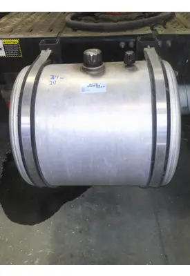 MACK CXU613 HYDRAULIC TANK
