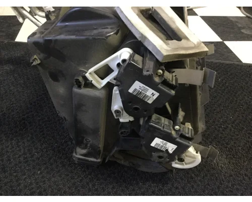 MACK CXU613 Heater Core