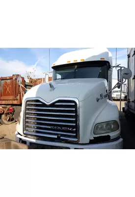 MACK CXU613 Hood