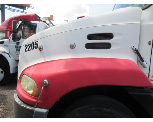 MACK CXU613 Hood