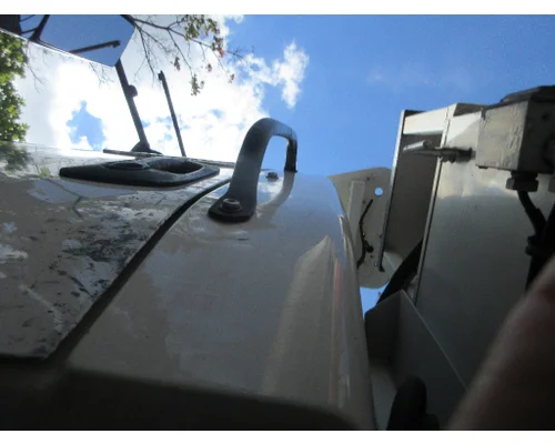 MACK CXU613 Hood