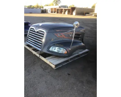 MACK CXU613 Hood