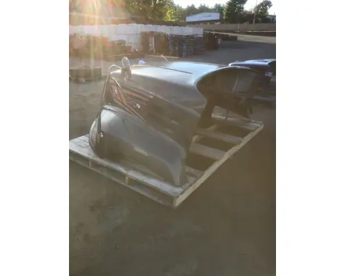 MACK CXU613 Hood