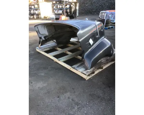 MACK CXU613 Hood