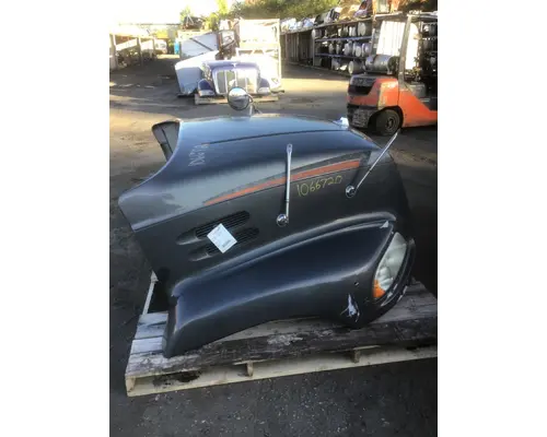 MACK CXU613 Hood