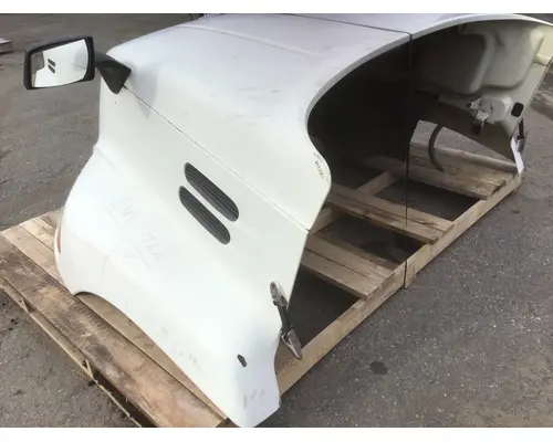 MACK CXU613 Hood
