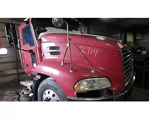 MACK CXU613 Hood