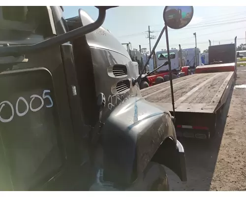 MACK CXU613 Hood