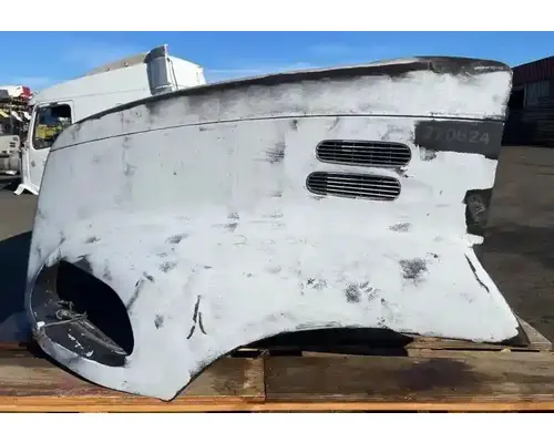 MACK CXU613 Hood