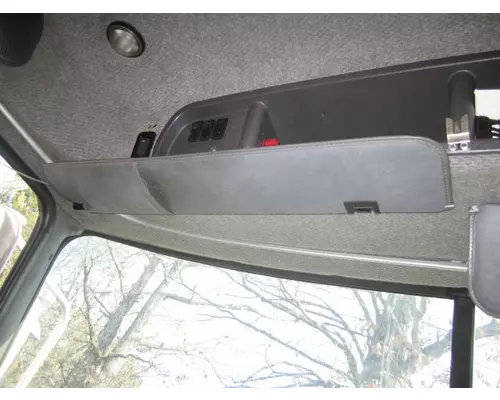 MACK CXU613 INTERIOR SUN VISOR