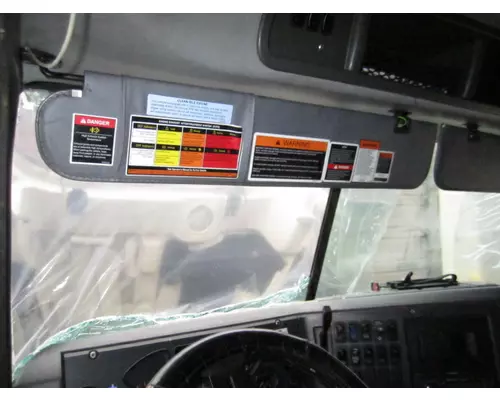 MACK CXU613 INTERIOR SUN VISOR