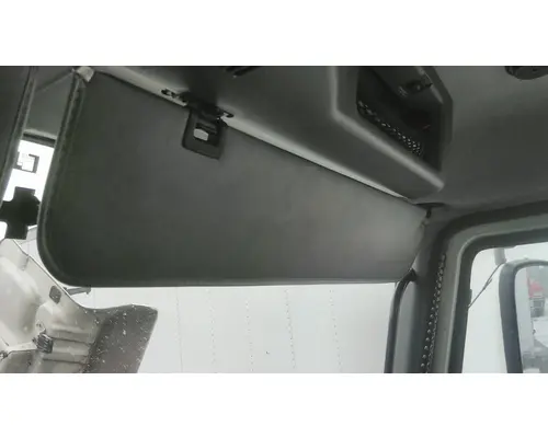 MACK CXU613 INTERIOR SUN VISOR