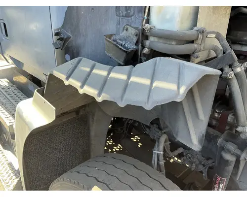 MACK CXU613 Inner Fender