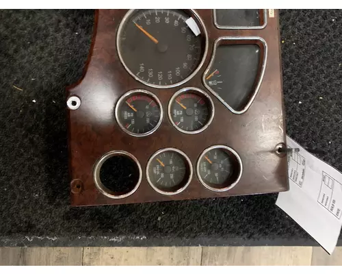 MACK CXU613 Instrument Cluster